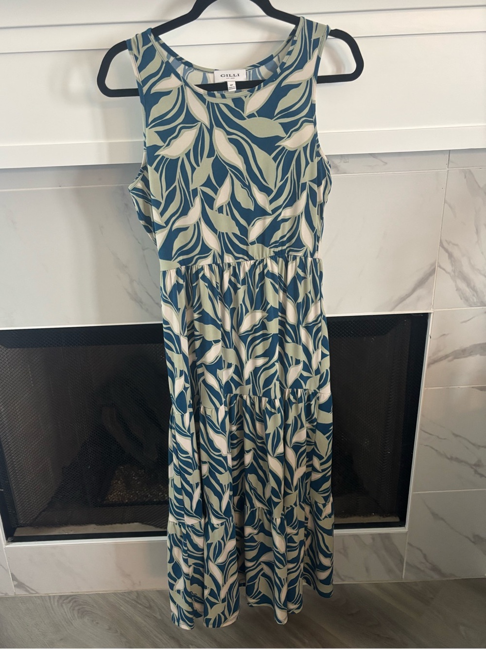 Gilli sleeveless tiered midi dress blue and green floral women’s MP petite